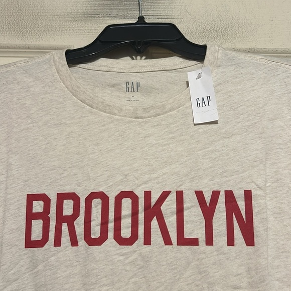 Gap Shirt Size Medium Men’s NWT - Picture 2 of 6